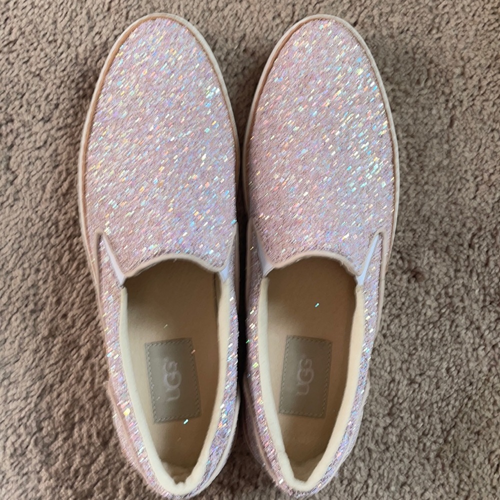 Size 8 ugg sparkly slip on shoes.